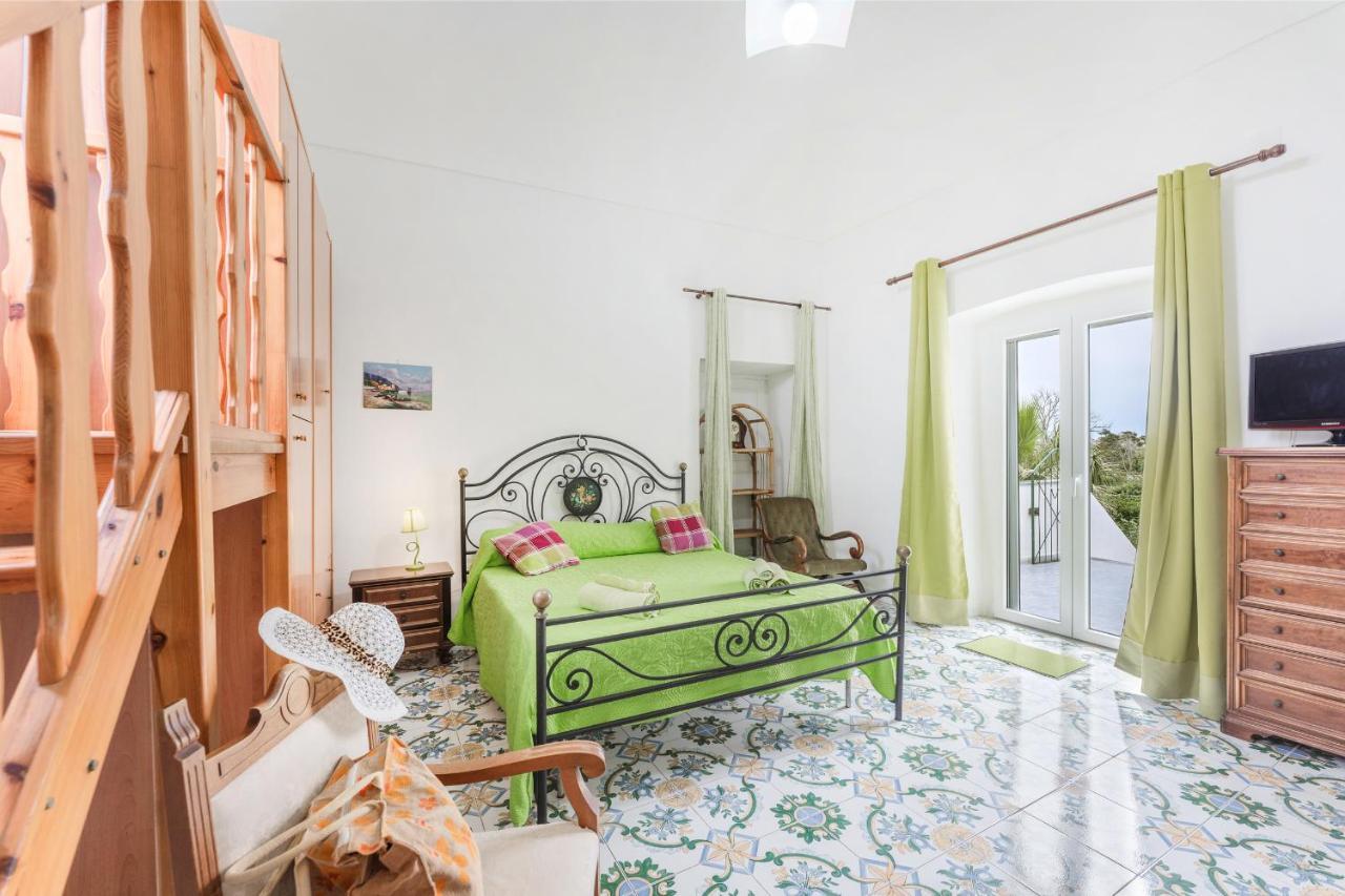 Green Island Apartment Прочида Екстериор снимка